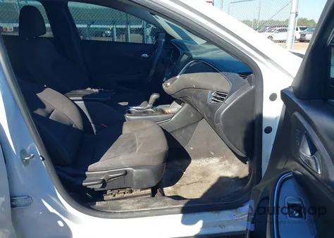 2018 Chevrolet Malibu Lt из США, поврежденный, VIN 1G1ZD5ST3JF125128